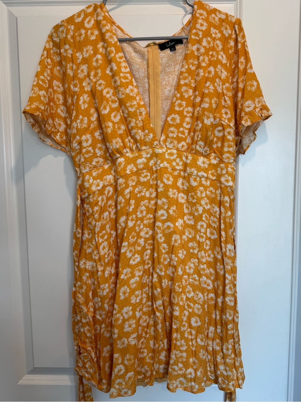 Lulu's Yellow Floral V-Neck Dress